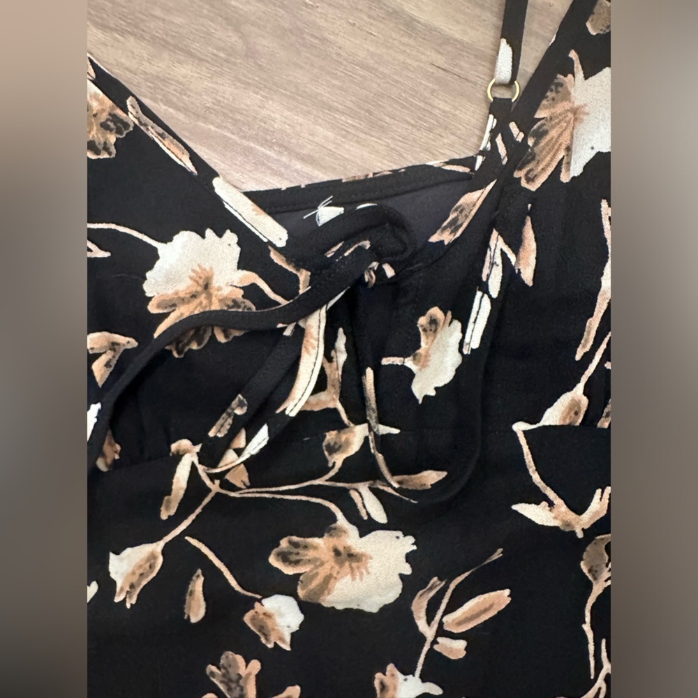 Gorgeous M Fredric floral dress - Picture 2 of 3